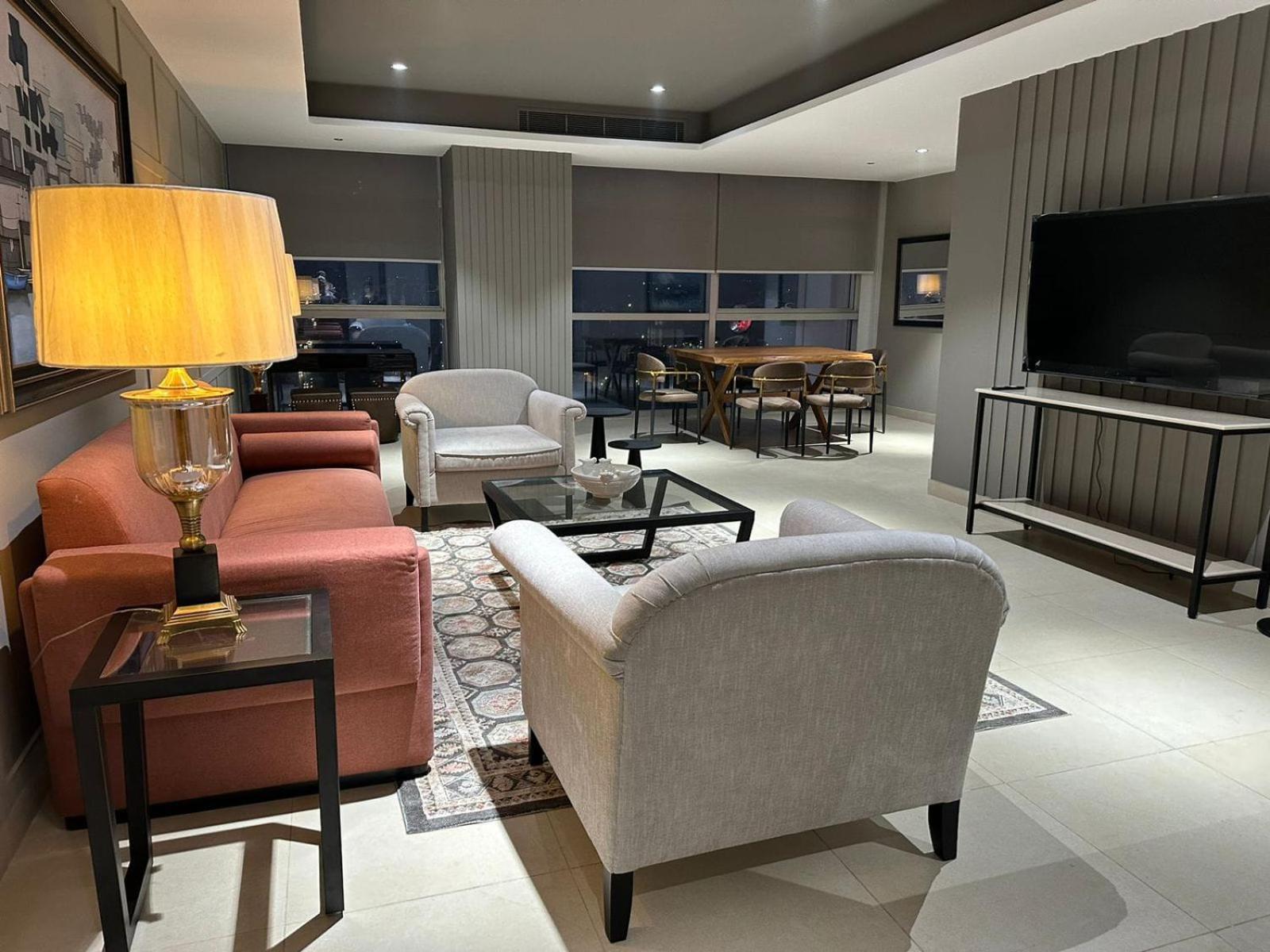 One Constitution Avenue By Goldfinch Aparthotel Islamabad Buitenkant foto